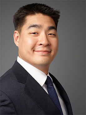 Headshot of Dr. Roy Chen  M.D. 