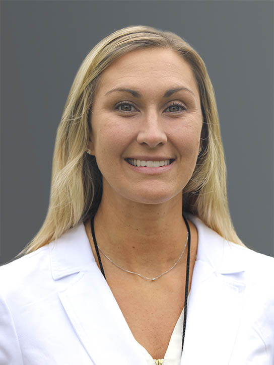 Headshot of Lauren Young  MS , RN , AGACNP-BC 